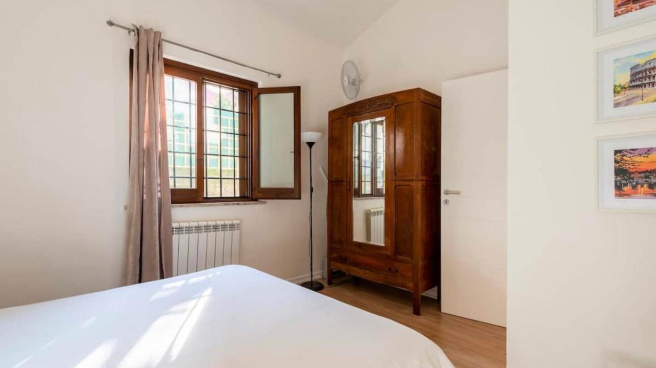 Independent House With Private Patio In Rome Villa Exteriör bild