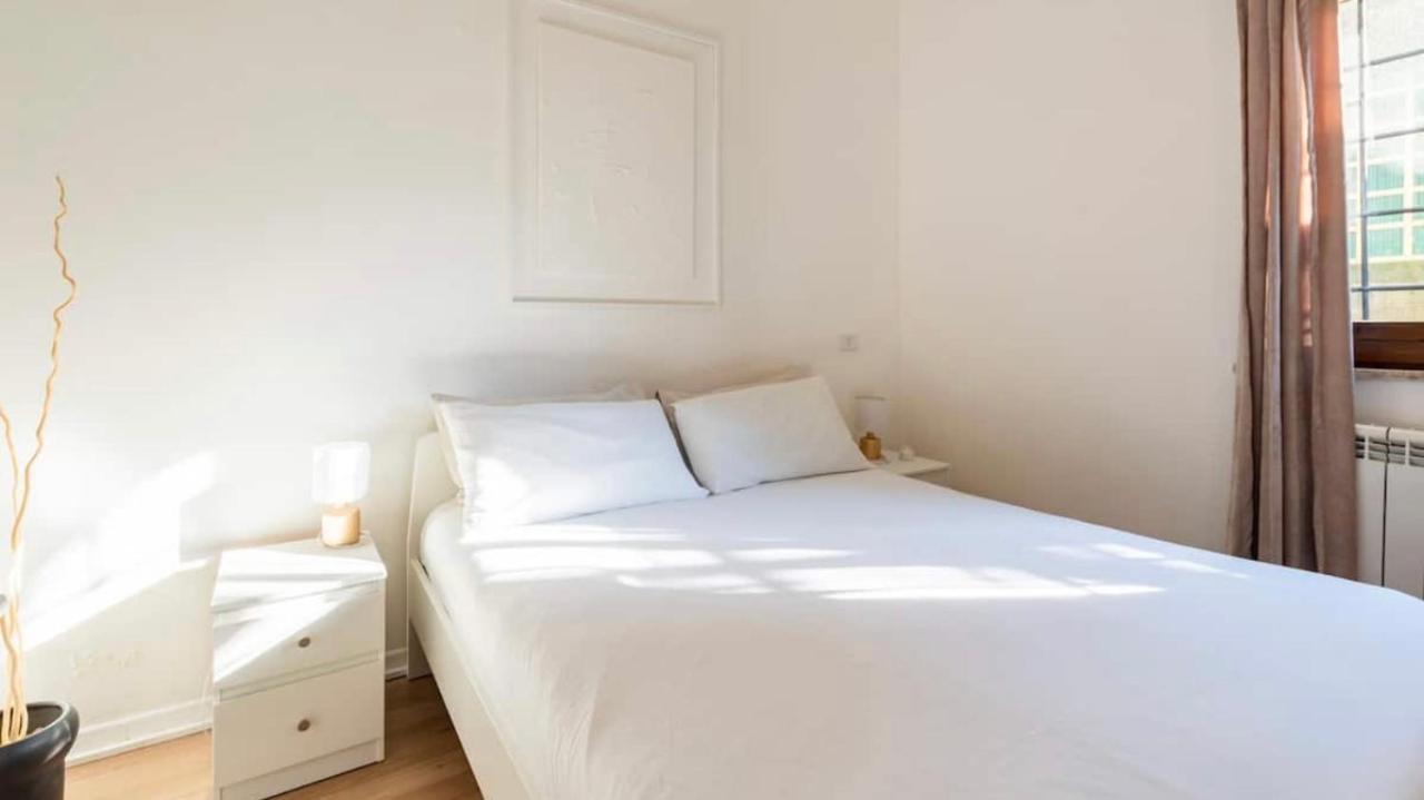 Independent House With Private Patio In Rome Villa Exteriör bild